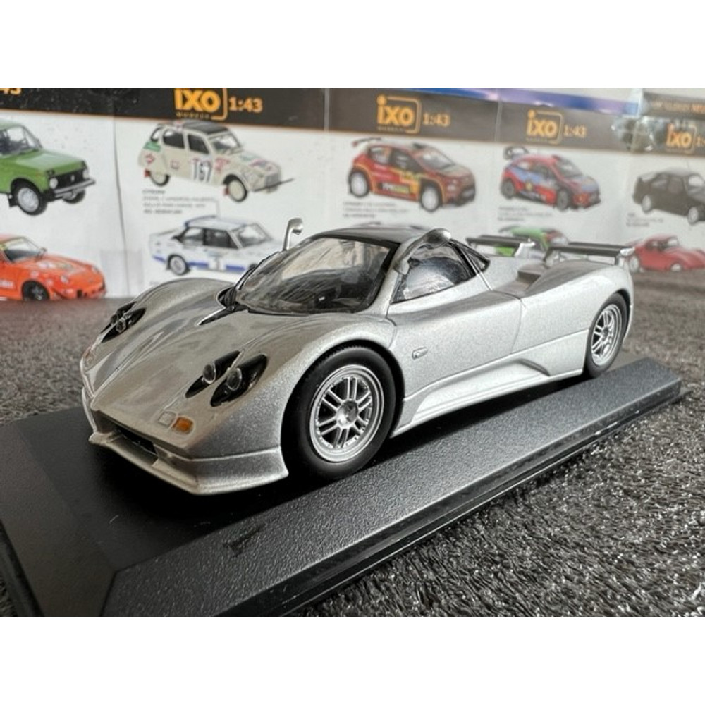 Pagani Zonda C12 S (2005)