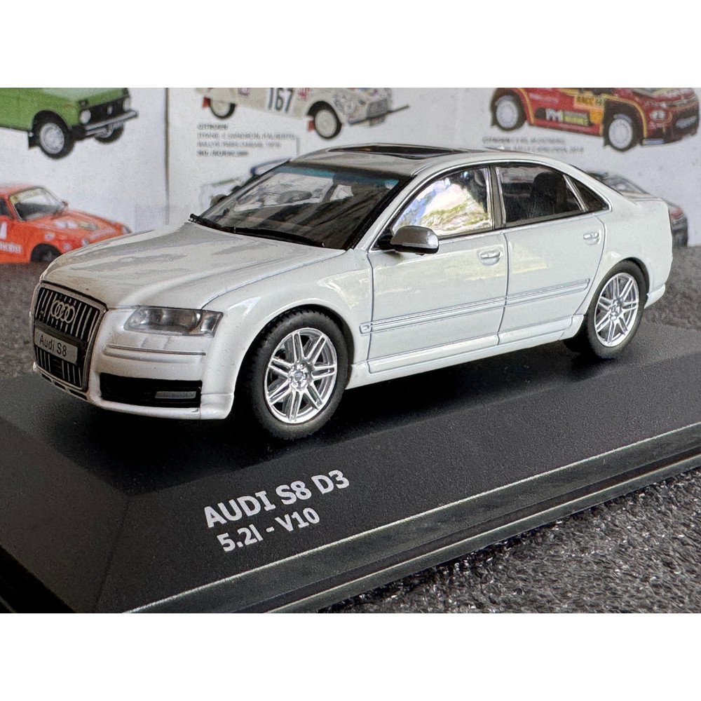 Audi A8 S8 D3 (2010)