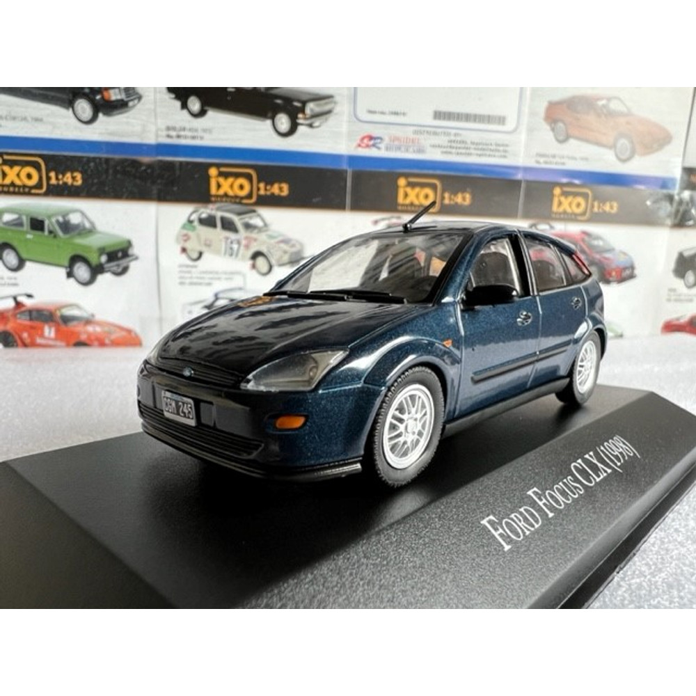 Ford Focus CLX (1998)