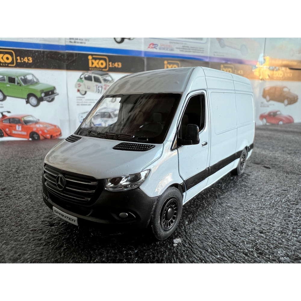 Mercedes Sprinter (2023)