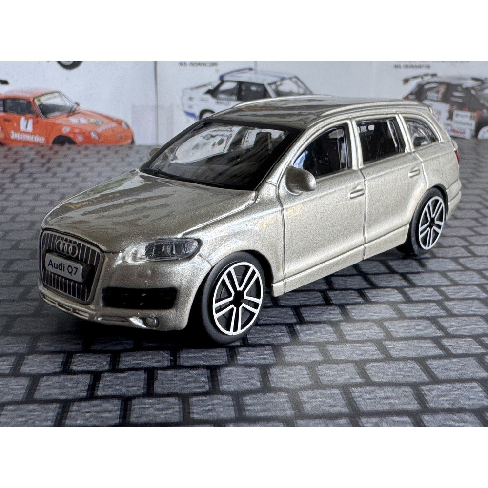 Audi Q7 V8 4.2 FSI (2006)