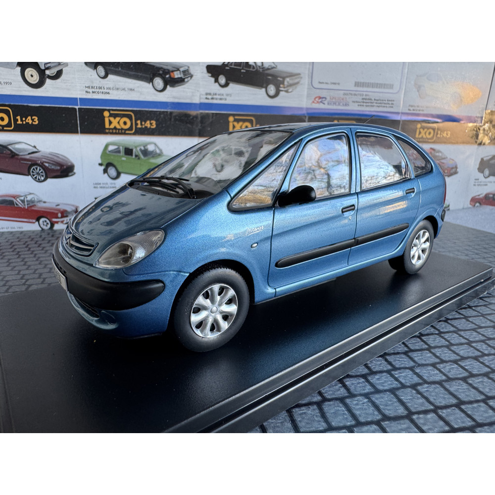 Citroen Xsara Picasso (1998) Citroen Xsara Picasso (1998)