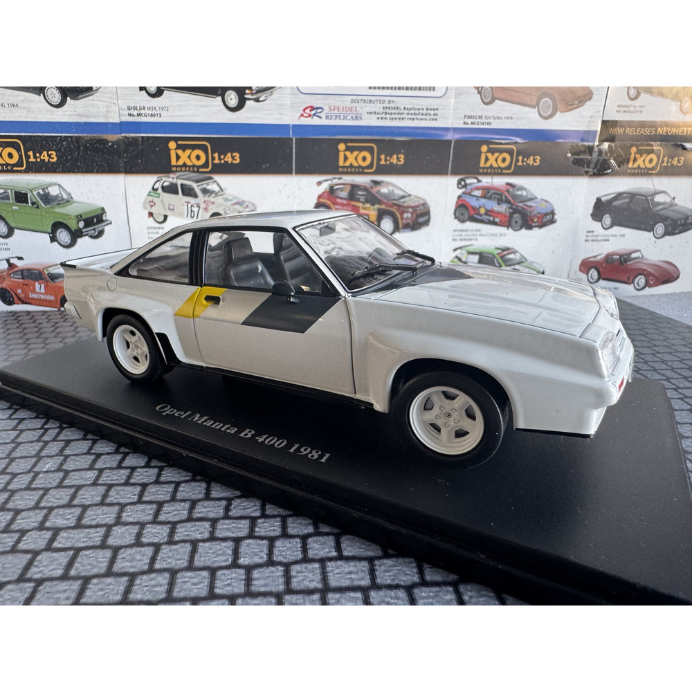 Opel Manta B2 400 Rally PLEXI VITRINBEN (1981)