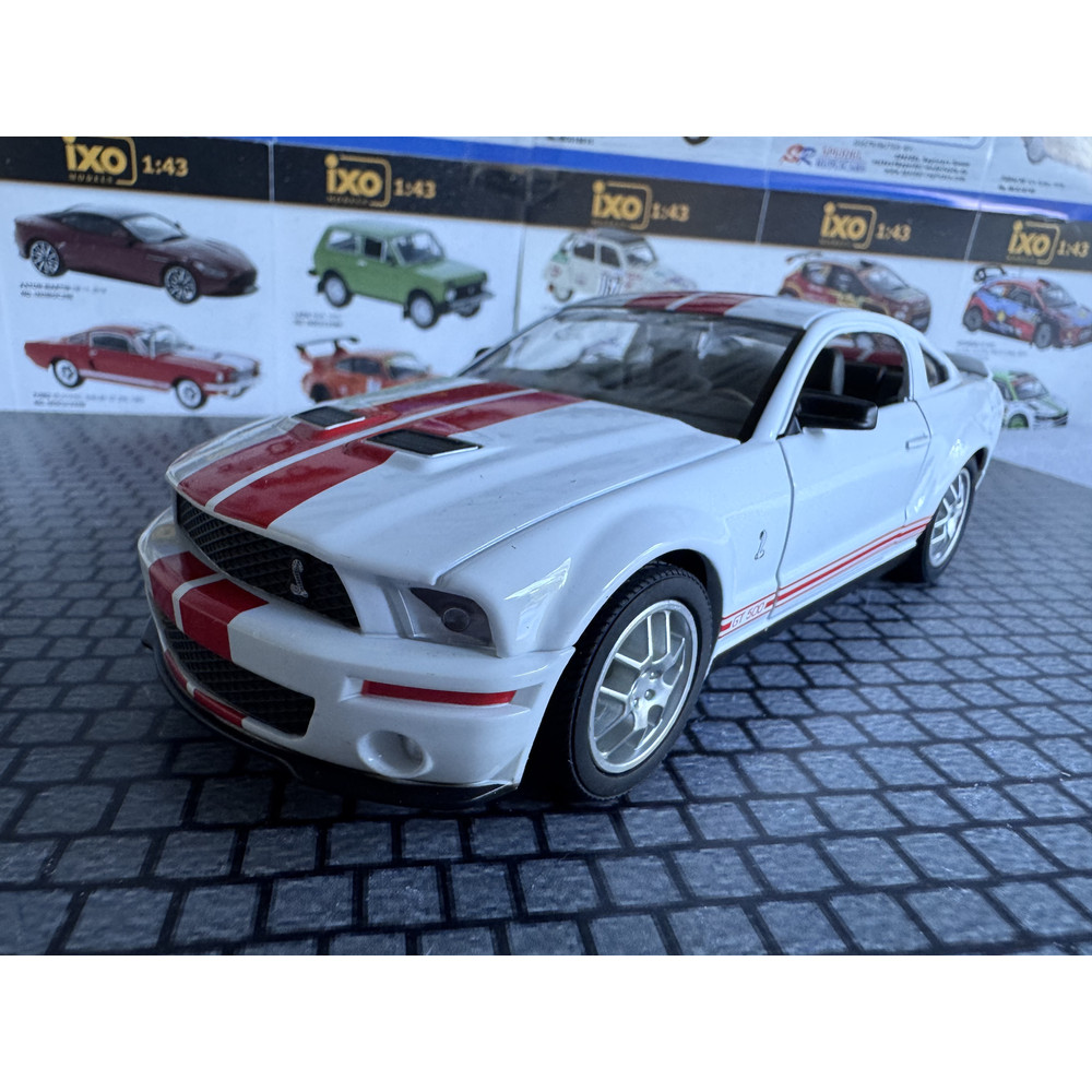 Shelby GT-500 (2007)