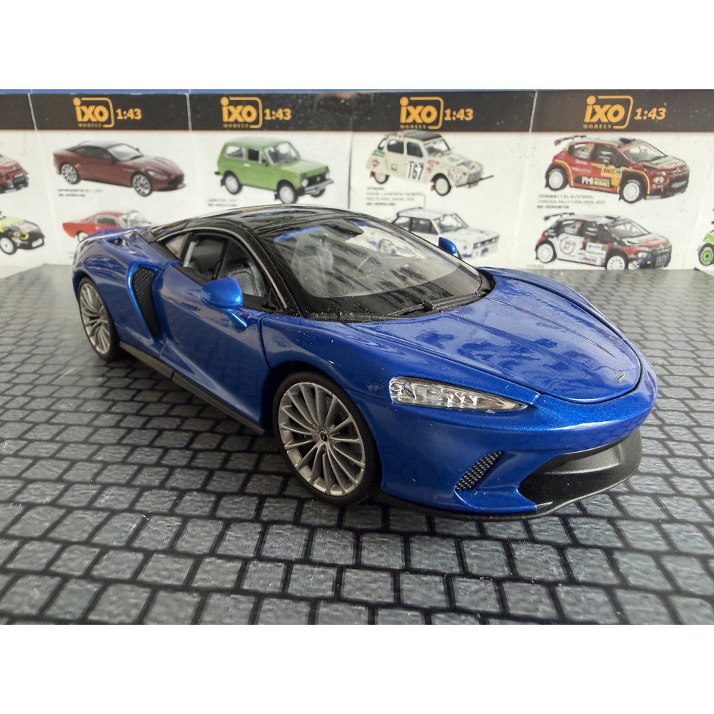 McLaren GT (2019)
