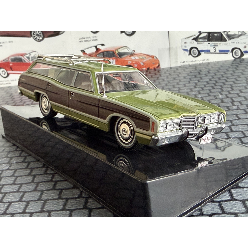 Ford LTD Country Squire (1972)