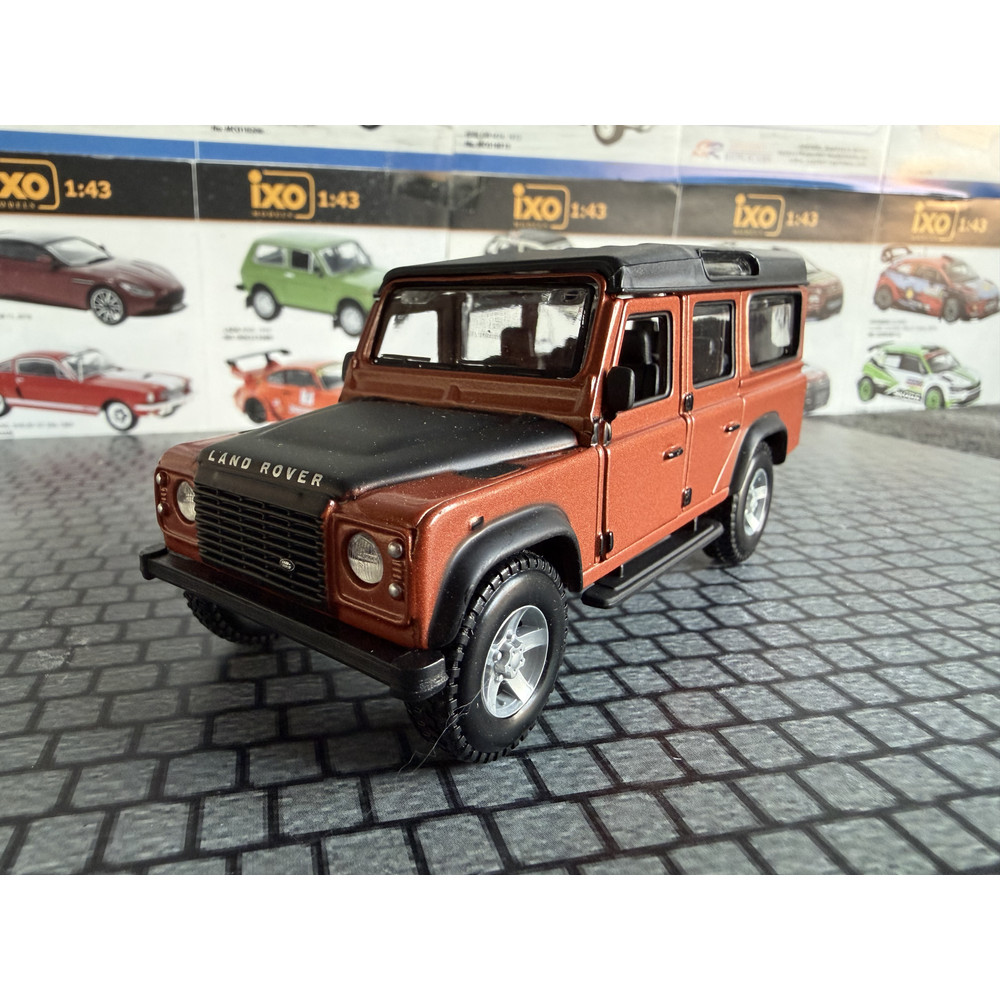 Land Rover Defender 110 (2015)