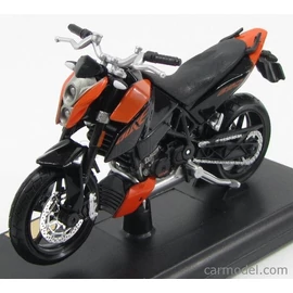 1:18 KTM 690 Duke 3