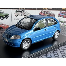 1:24 Citroen C3 plexi vitrinben 