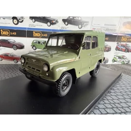 1:24 UAZ 469