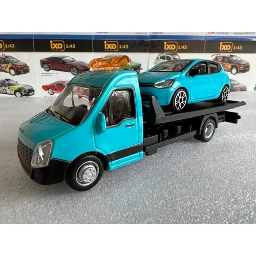 1:43 Mercedes Sprinter autószállító és Renault Clio IV.