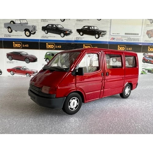 1:35 Ford Transit Mk3