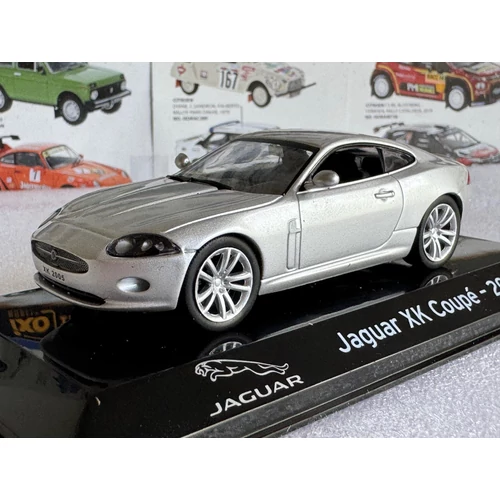 1:43 Jaguar XK Coupe