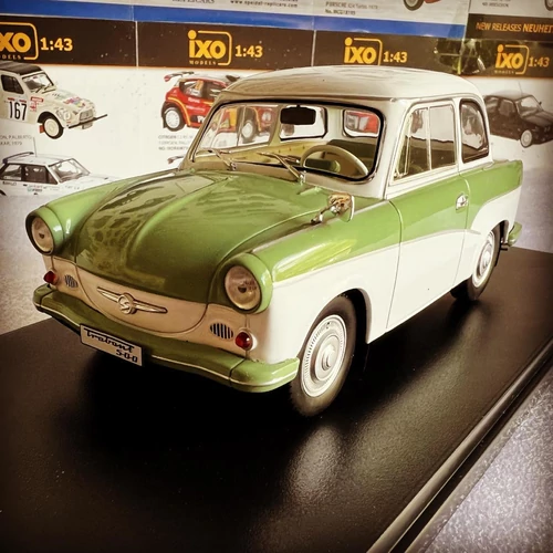 1:24 Trabant P50