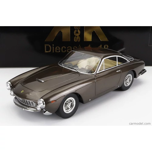 1:18 Ferrari 250GT Lusso