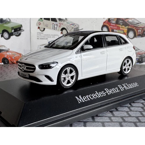 1:43 Mercedes-Benz B osztály W247 