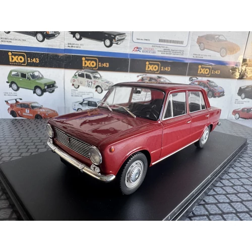 1:24 Fiat 124 Berline