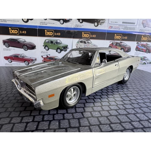 1:24 Dodge Charger SR/T