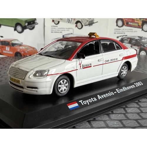 1:43 Toyota Avensis Taxi 